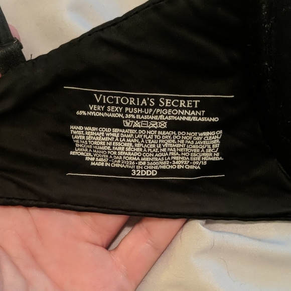 Bra - Picture 1 of 2